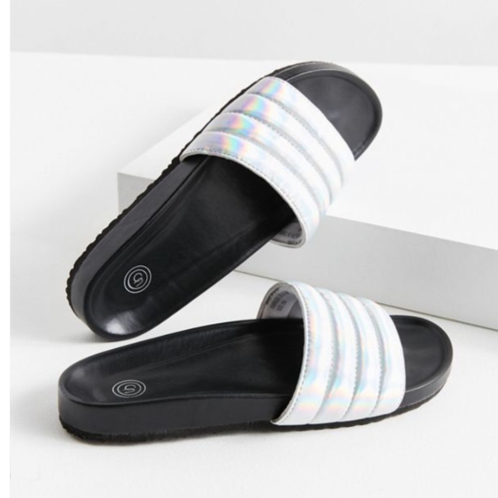 New Urban Outfitters Slides